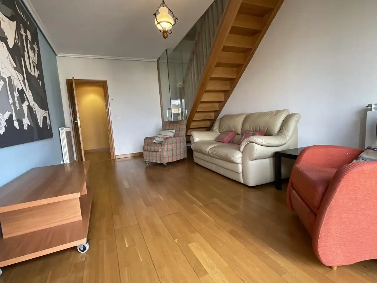Sala d'estar de Dúplex en venda en Santo Domingo de la Calzada amb Calefacció, Parquet i Terrassa