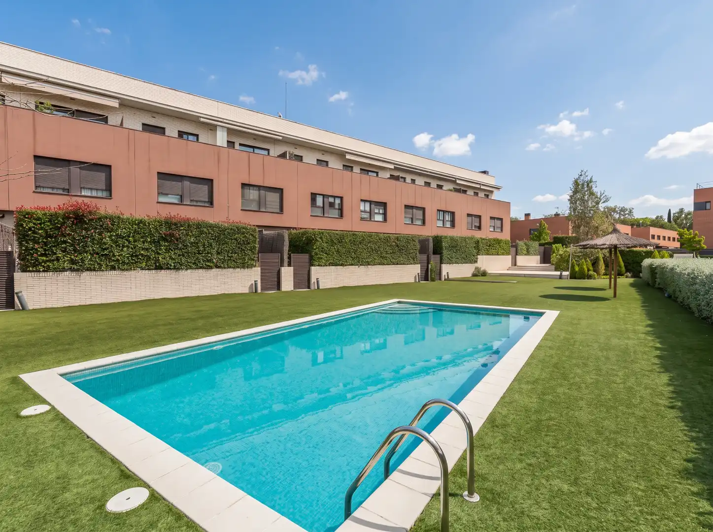 Piscina de Planta baja en venta en L'Ametlla del Vallès con Aire acondicionado, Calefacción y Jardín privado