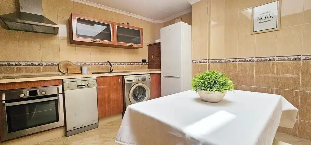 Cuina de Planta baixa en venda en San Fernando amb Aire condicionat