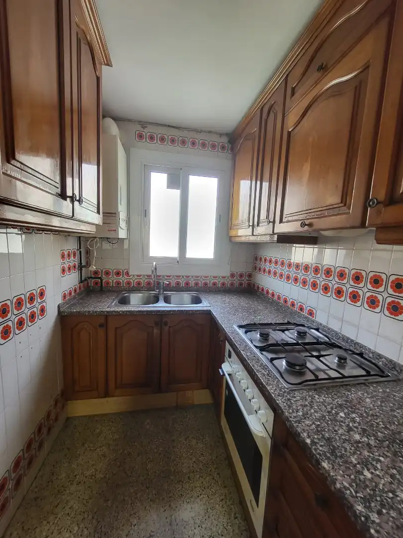 Küche von Wohnung zum Verkauf in Pineda de Mar mit Balkon