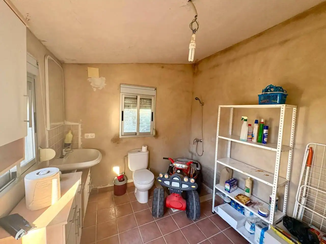 Bany de Casa o xalet en venda en Tibi amb Jardí privat