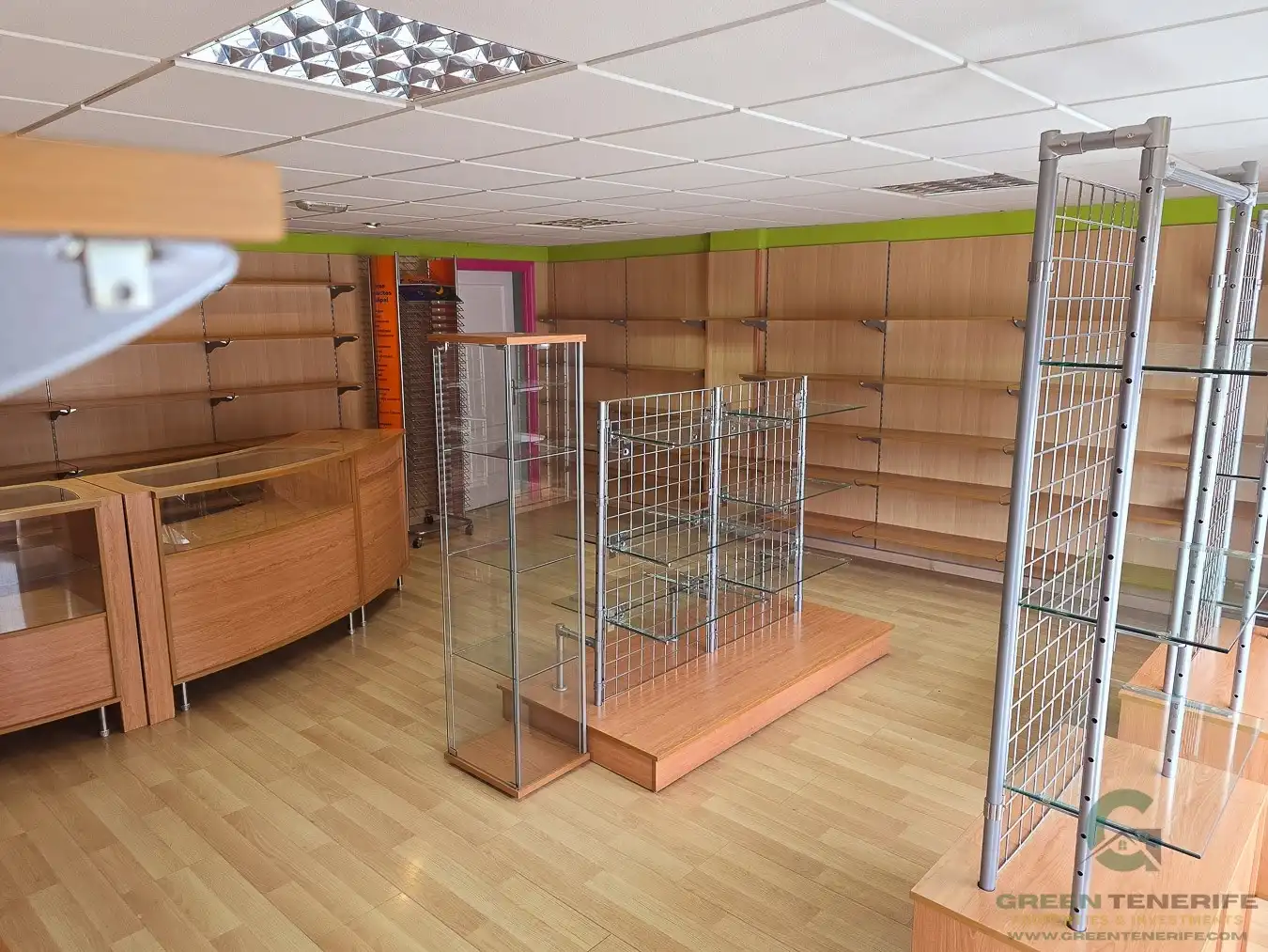 Locale commerciale in vendita a Av. Viera y Clavijo N° Ed. Mariano Pl:oo Pt:L 
 Adeje (Adeje) 
S/C de Tenerife, imagen 18