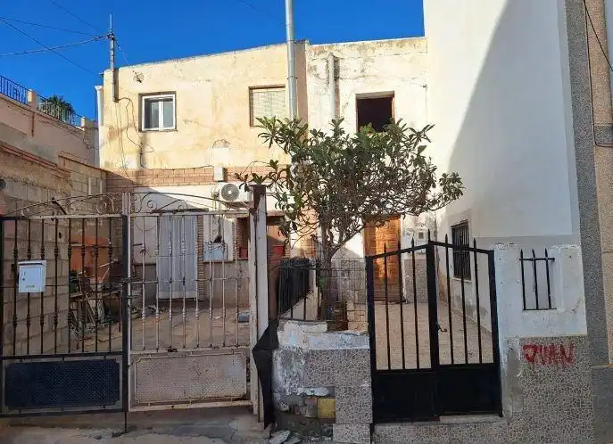 Casa en venta en Calle Tranco 12, imagen 2