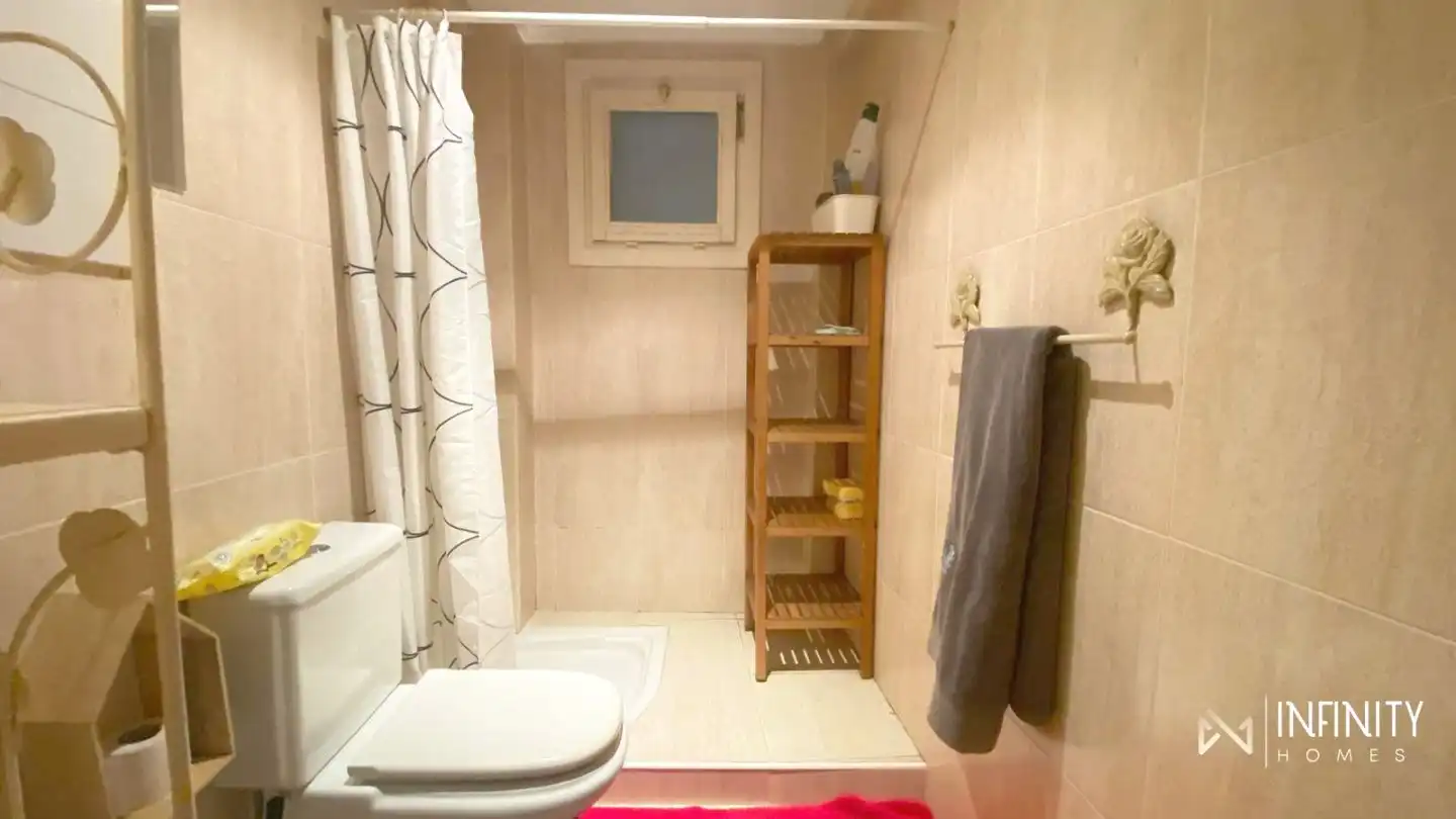 Bathroom of Duplexes for rent in Bilbao   with Heating