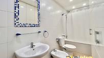 Bathroom of Flat for sale in Santoña  with Heating and Furnished