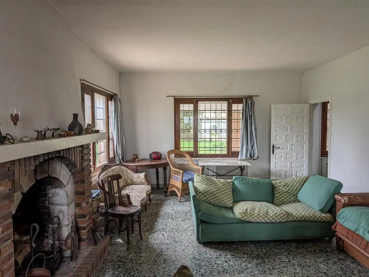 Sala de estar de Finca rústica en venta en Pozorrubio de Santiago con Jardín privado, Piscina y Sauna