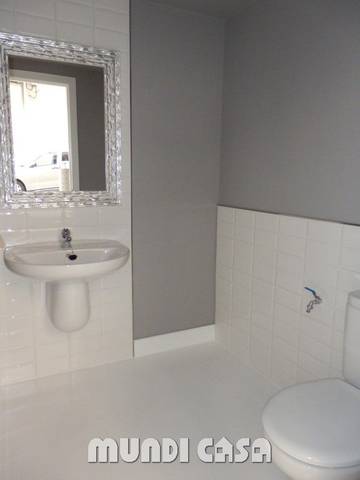 Local comercial en Alquiler en Boiro