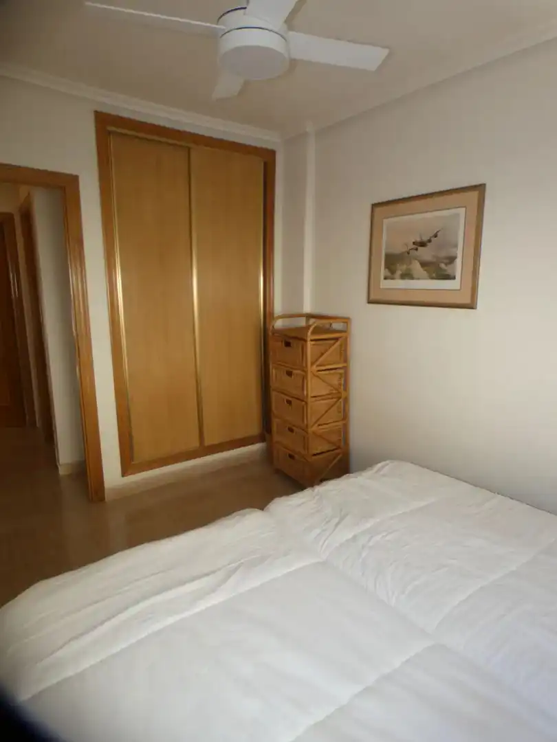 Habitación de Casa adosada en venta en San Pedro del Pinatar con Aire acondicionado, Jardín privado y Amueblado