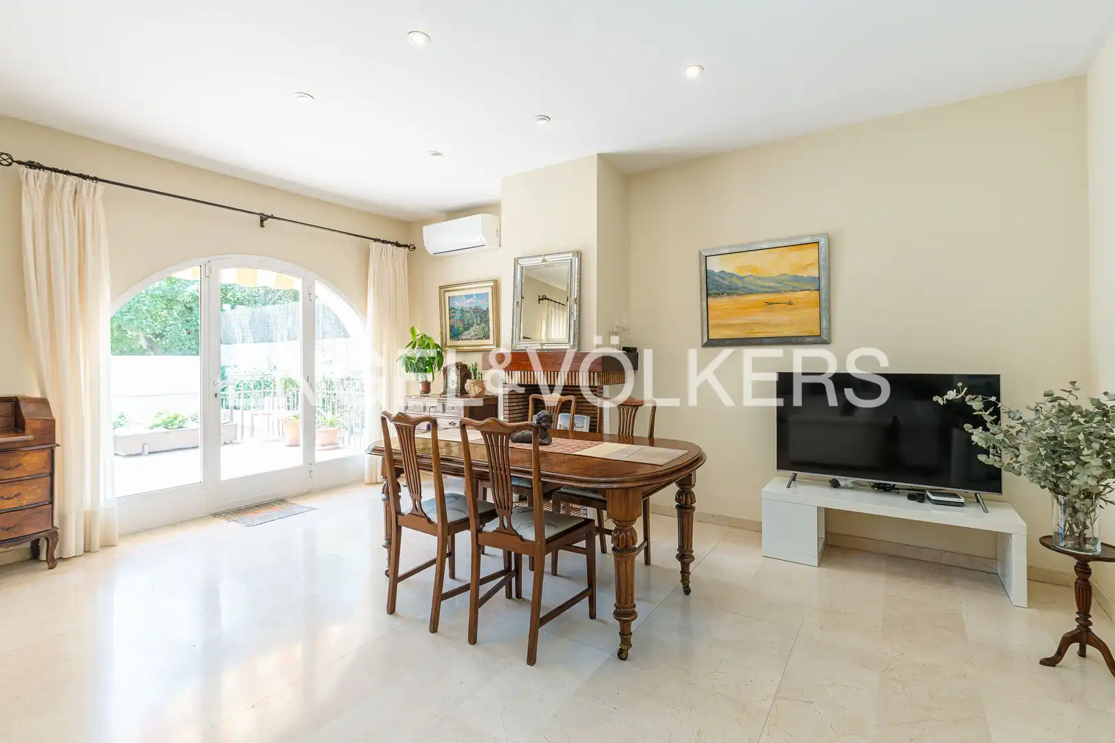 Exterior view of Detached homes for sale in El Escorial  with Heating, Private garden and Terrace