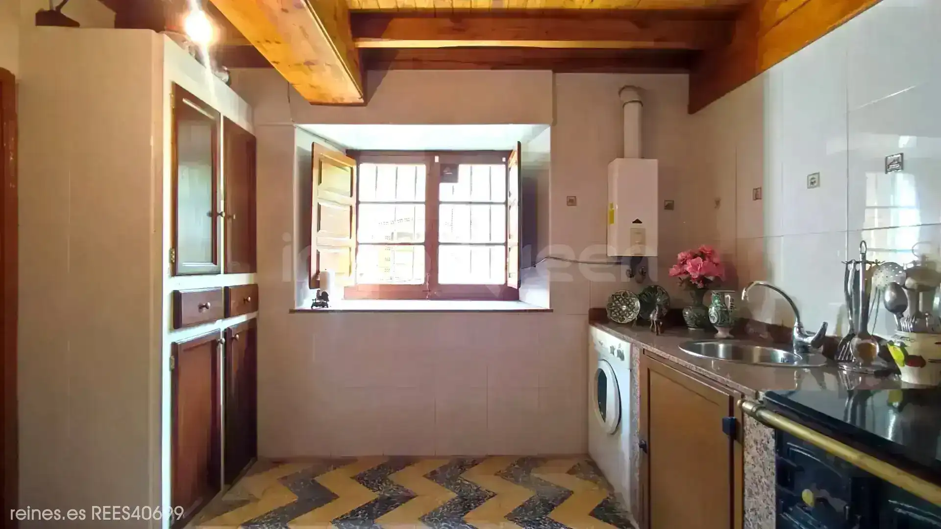 Cocina de Casa o chalet en venta en Cabrales con Terraza y Amueblado