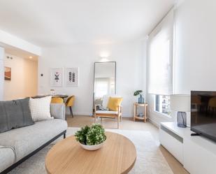 Sala d'estar de Apartament de lloguer en  Madrid Capital amb Aire condicionat, Calefacció i Traster