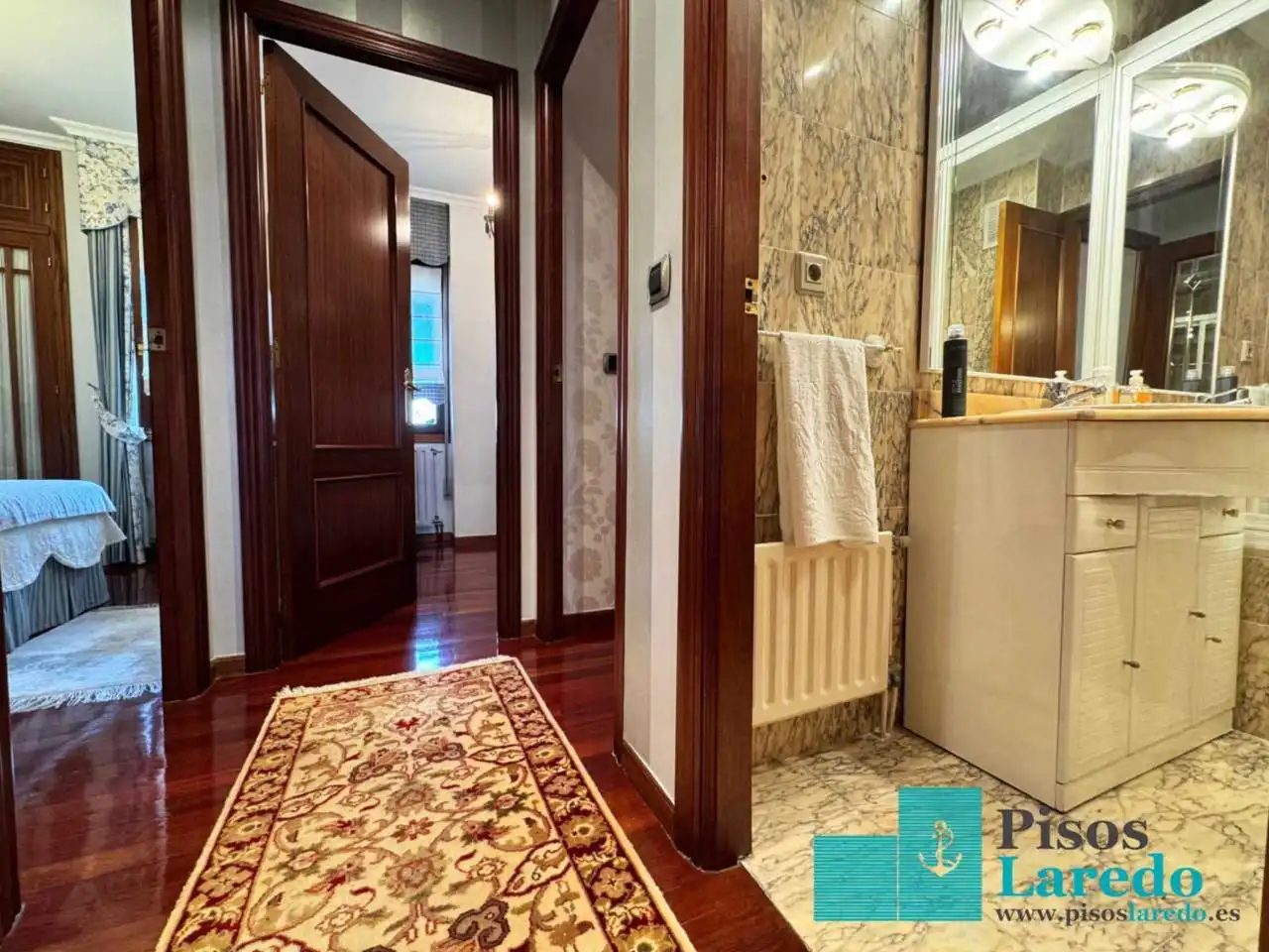 Flat for rent in Calle Marqués de Valdecilla, 8, Centro