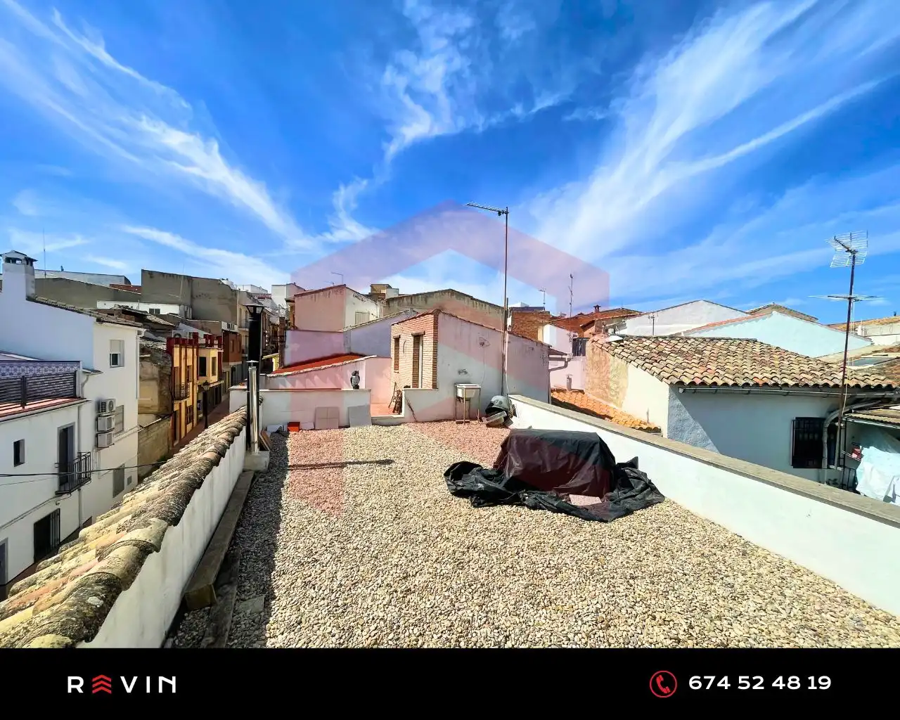 Vista exterior de Casa o xalet en venda en Mengíbar amb Aire condicionat, Calefacció i Terrassa