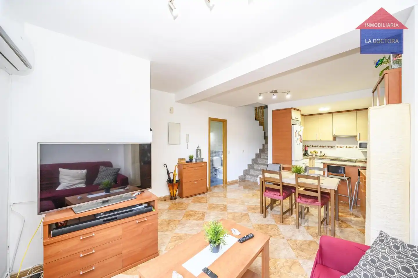 Sala de estar de Piso en venta en Valmojado con Aire acondicionado, Calefacción y Terraza