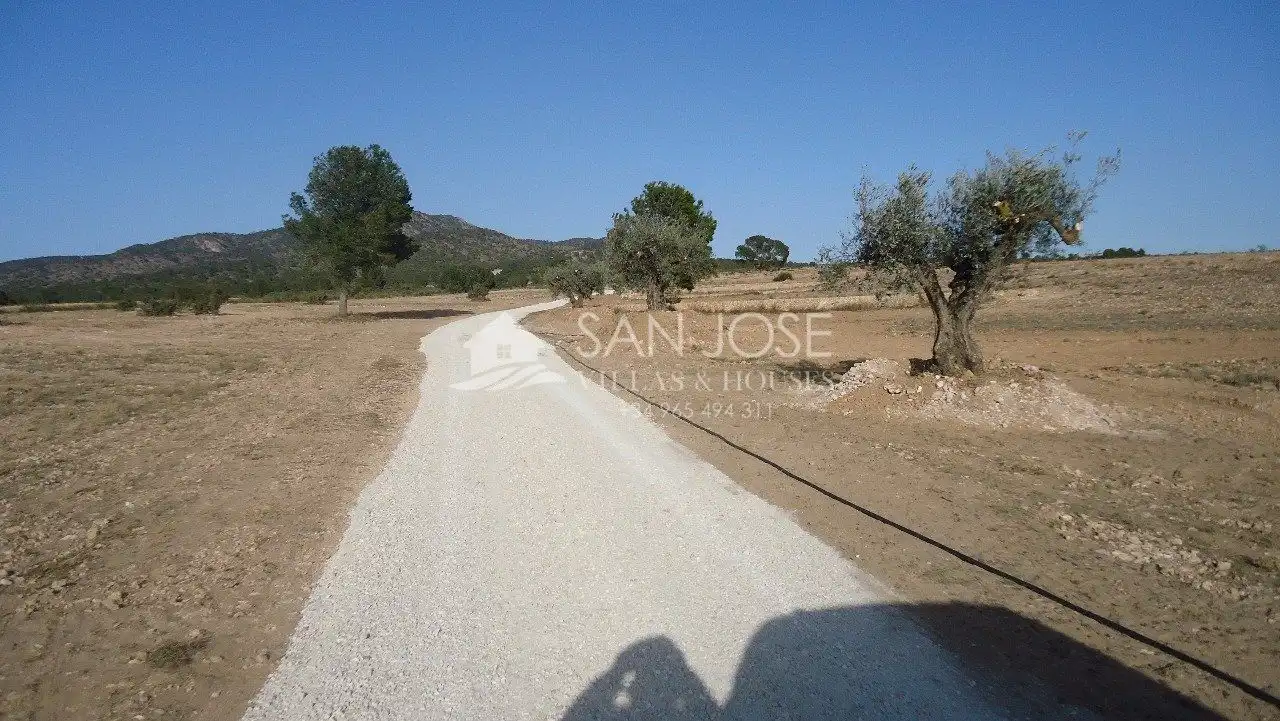 Finca rústica en venda en Yecla