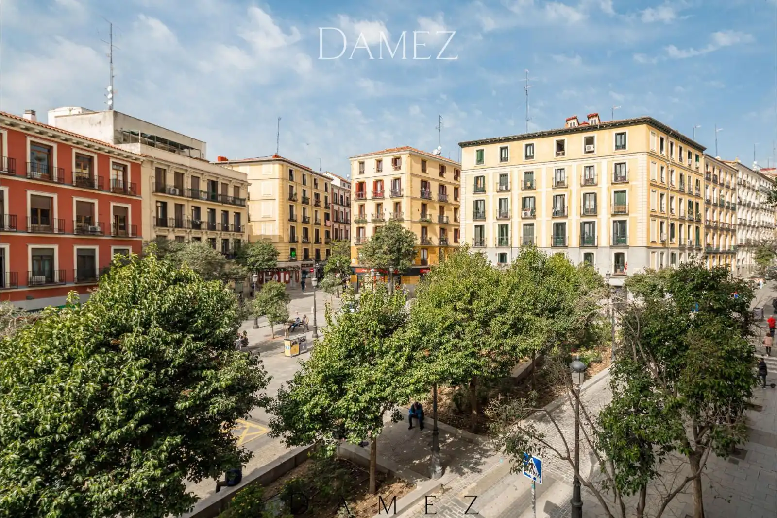 Außenansicht von Wohnung zum Verkauf in Madrid mit Heizung