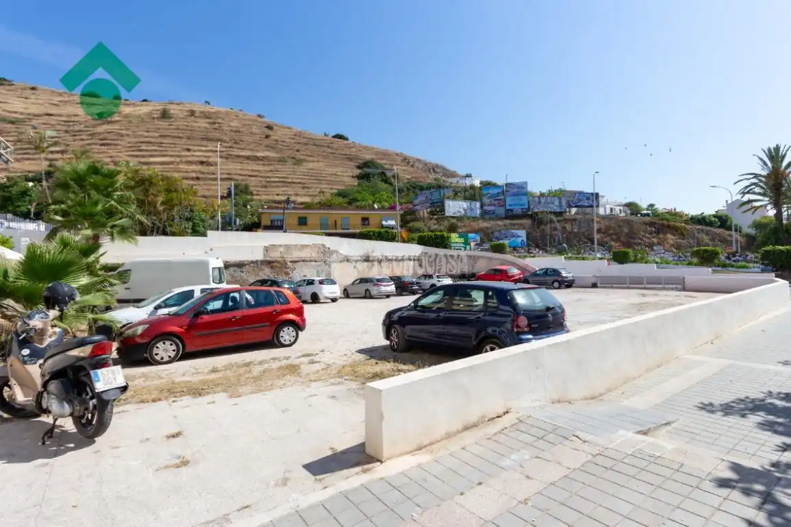 Parkplatz von Wohnung zum Verkauf in Almuñécar mit Möbliert