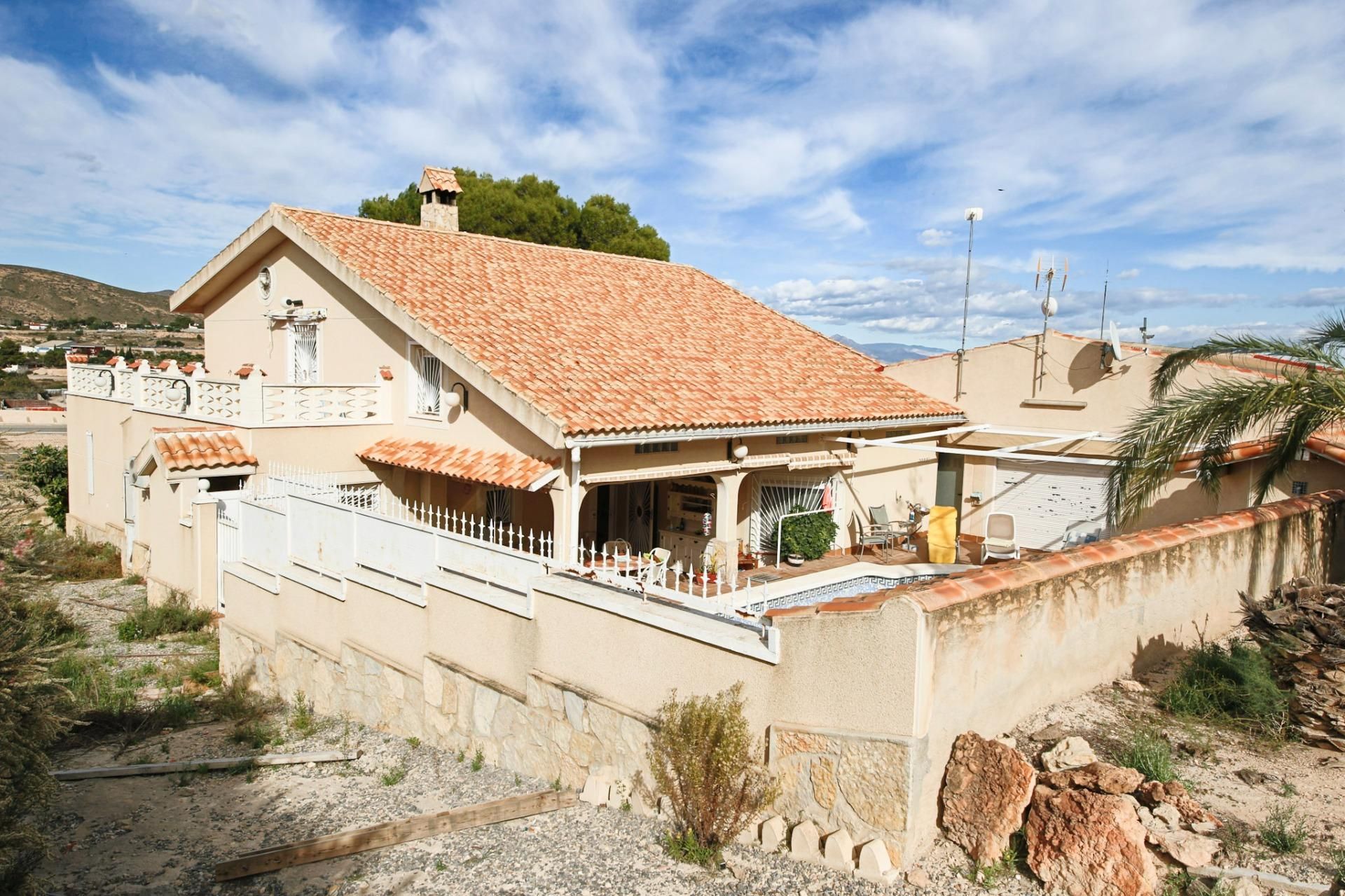 Exterior view of House or chalet for sale in Alicante / Alacant  with Air Conditioner, Heating and Private garden