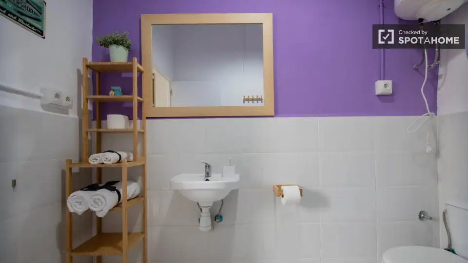 Flat with terrace to rent in Ciutat Vella, imagen 12