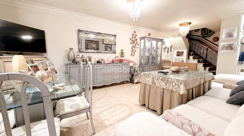 Foto 3 de Casa adosada en venda a Calle Ciclismo, Colores -  Entreparques, Sevilla