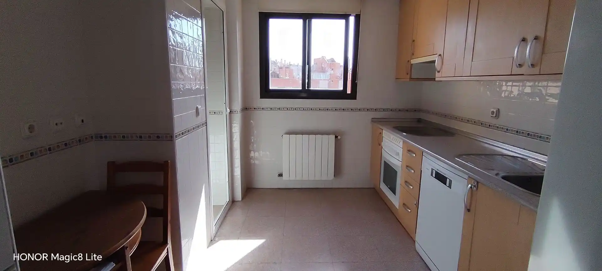 Kitchen of Flat for rent in Alcalá de Henares  with Air Conditioner, Heating and Storage room