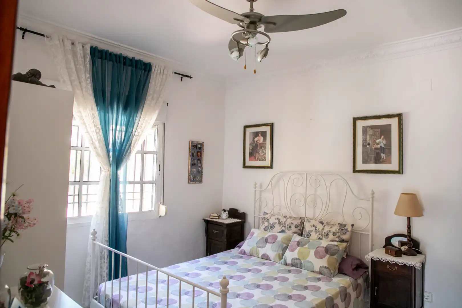 Habitación de Casa o chalet en venta en Castilleja de la Cuesta con Aire acondicionado, Calefacción y Jardín privado