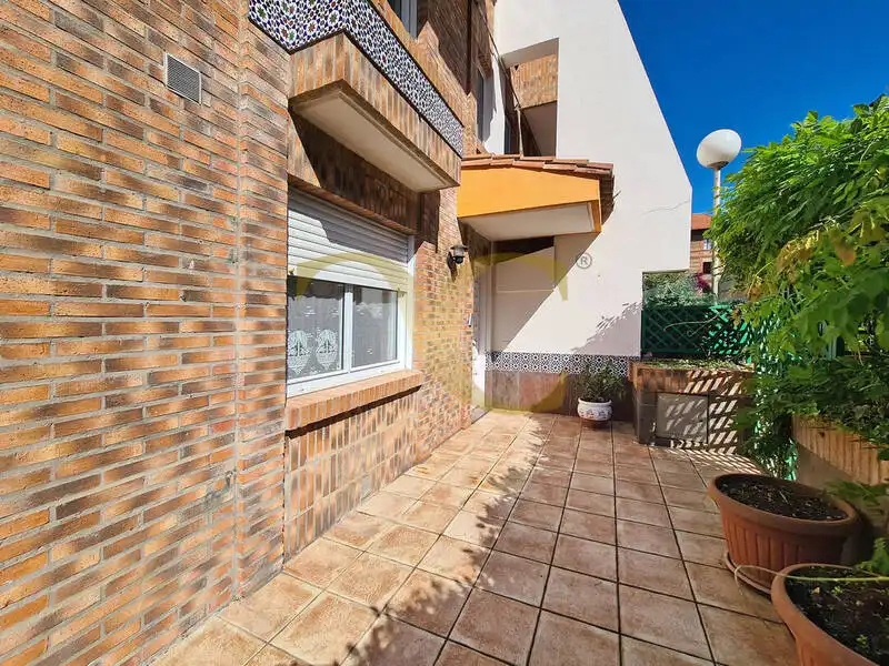 Vista exterior de Casa o xalet en venda en Ribadesella amb Calefacció i Terrassa