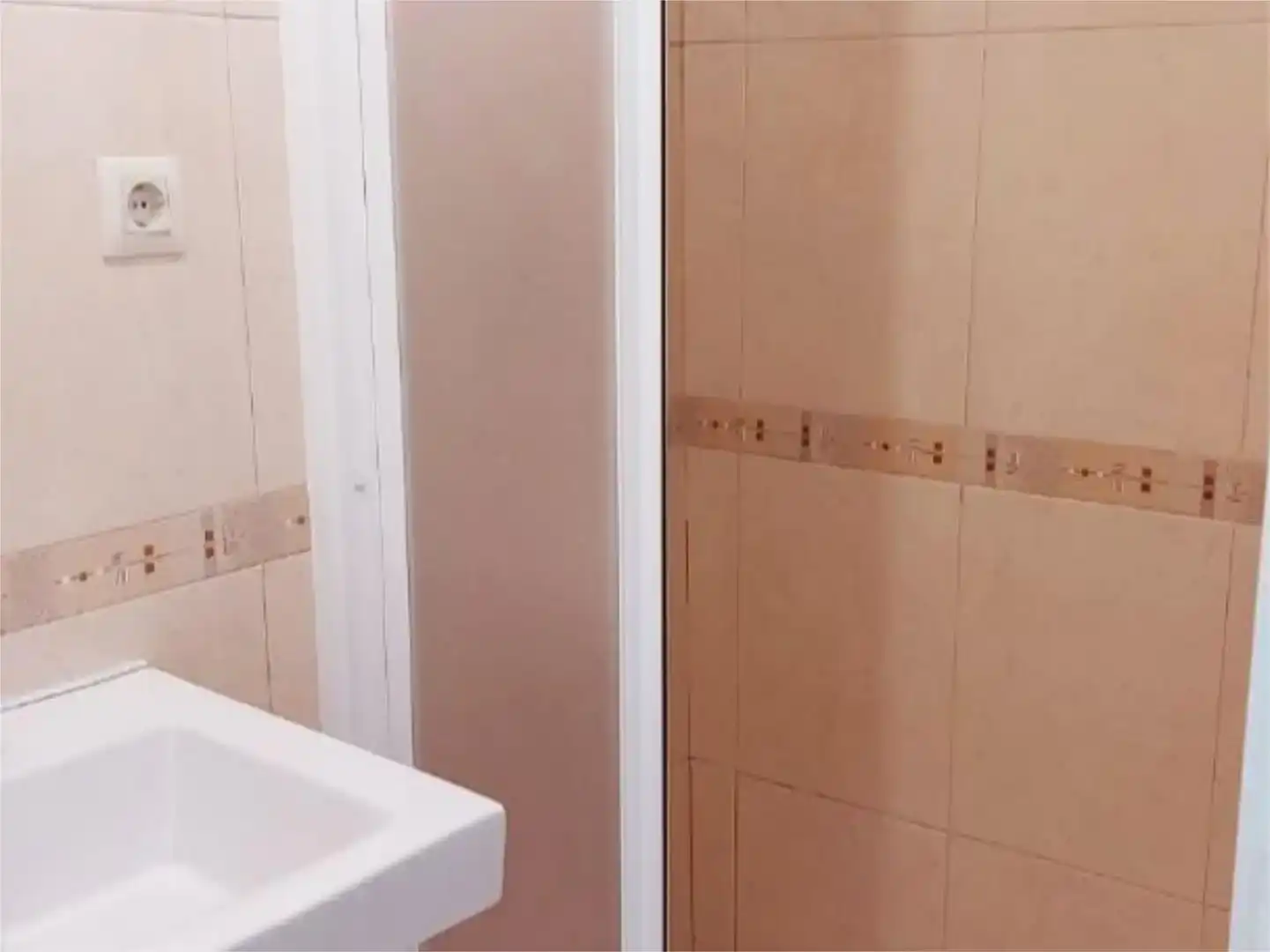 Bathroom of Flat for sale in Vigo 
