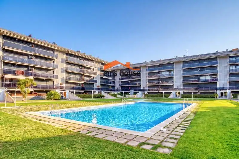 Ground floor with pool for sale in Sant Antoni de Calonge