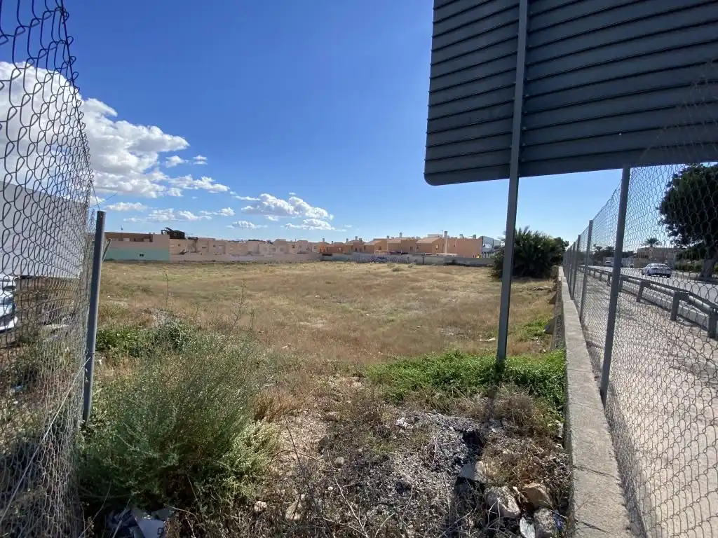 Terreny residencial en venda a Huércal de Almería, imagen 3