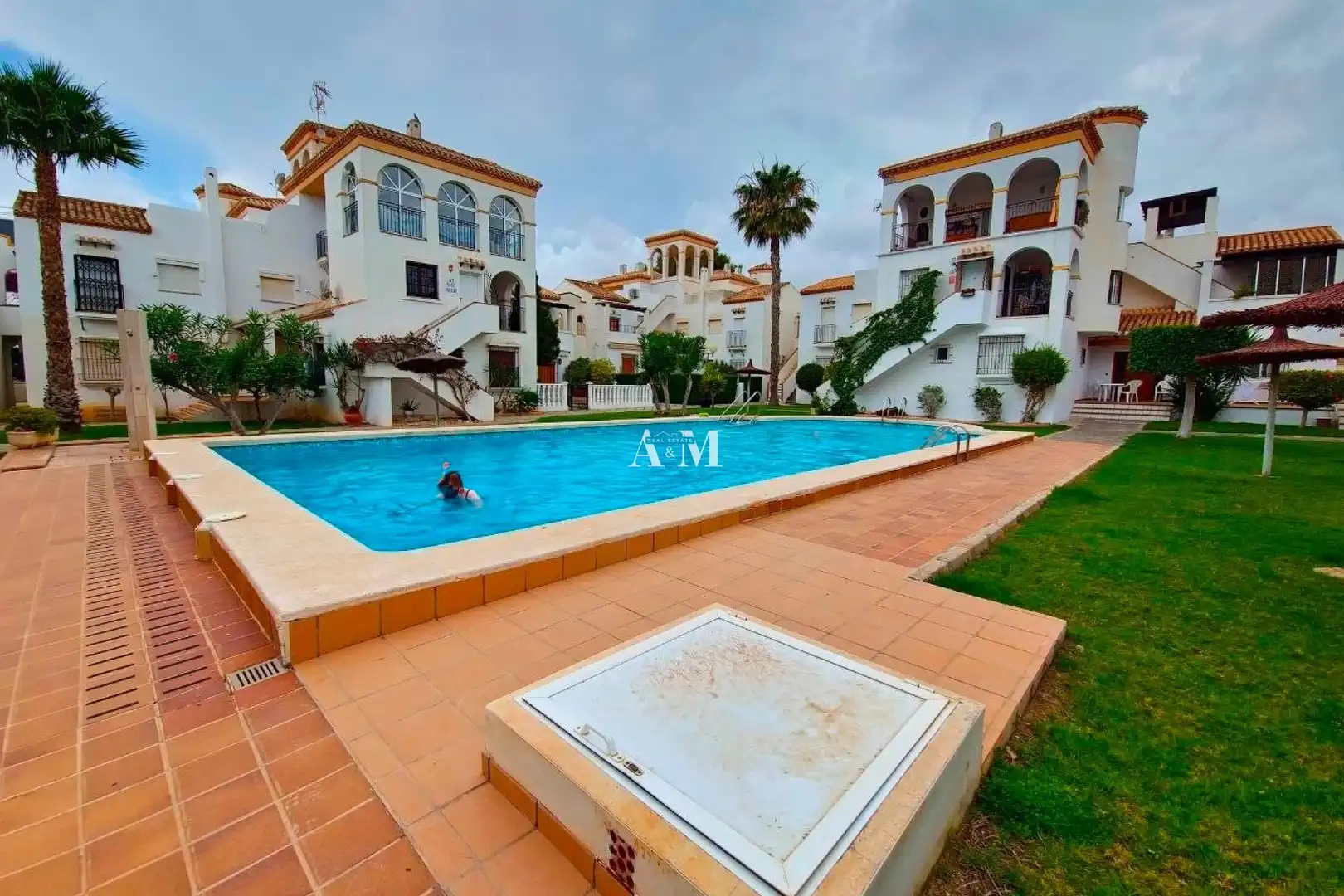 Swimming pool of Ground floor for rent in Orihuela  with Air Conditioner, Heating and Private garden