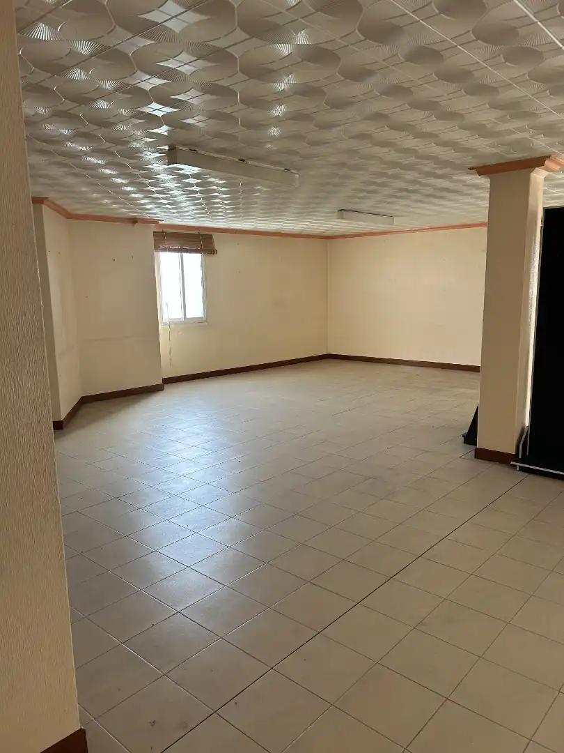 Local comercial en venta en Avenida Xosé Solla, imagen 10
