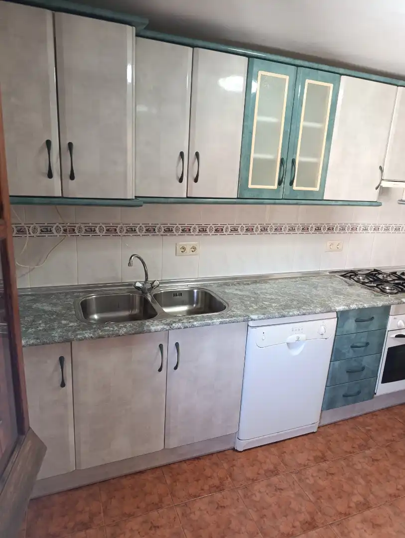 Kitchen of Houses for sale in Alcántara