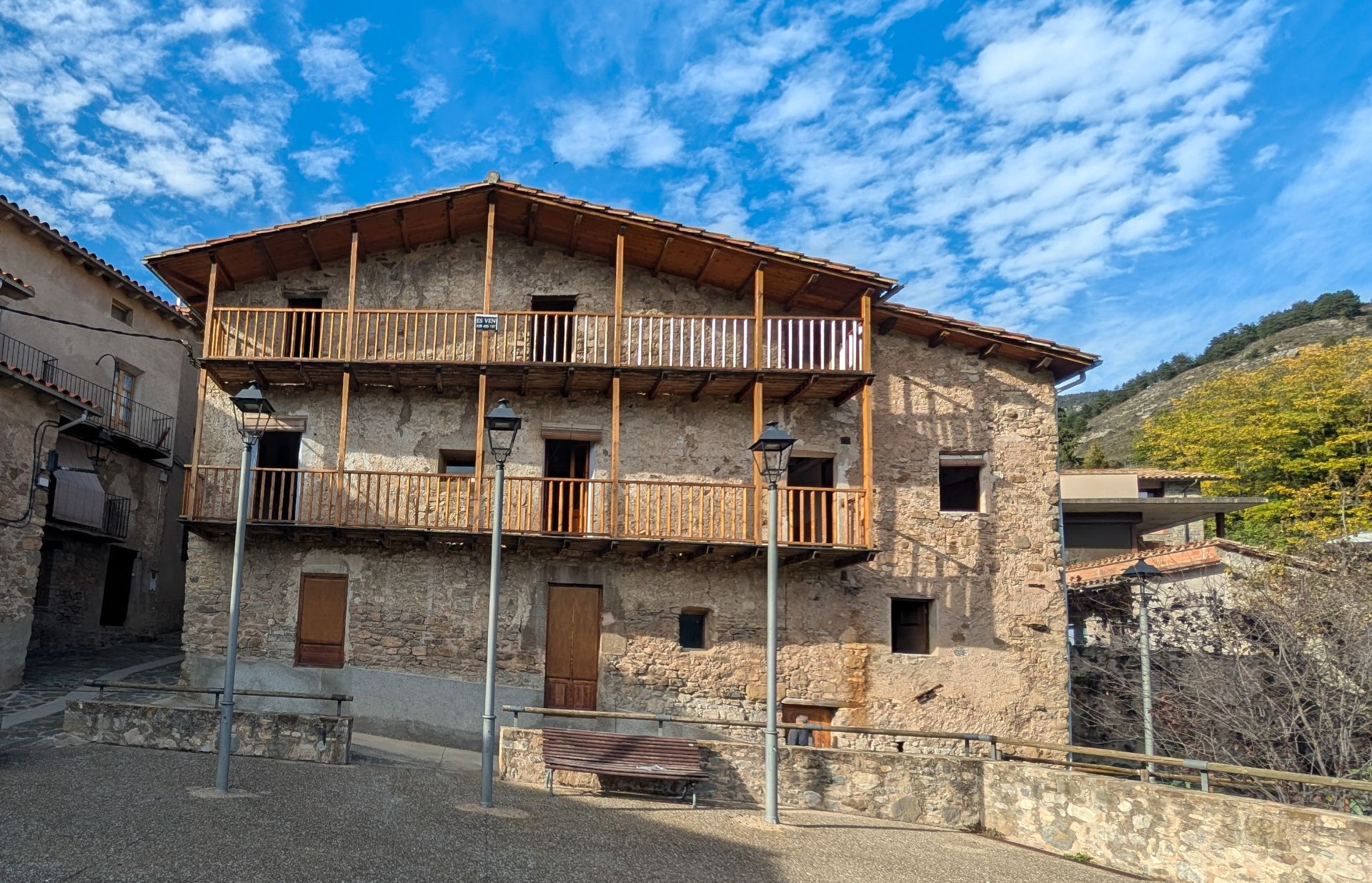 Vista exterior de Casa o xalet en venda en Gombrèn