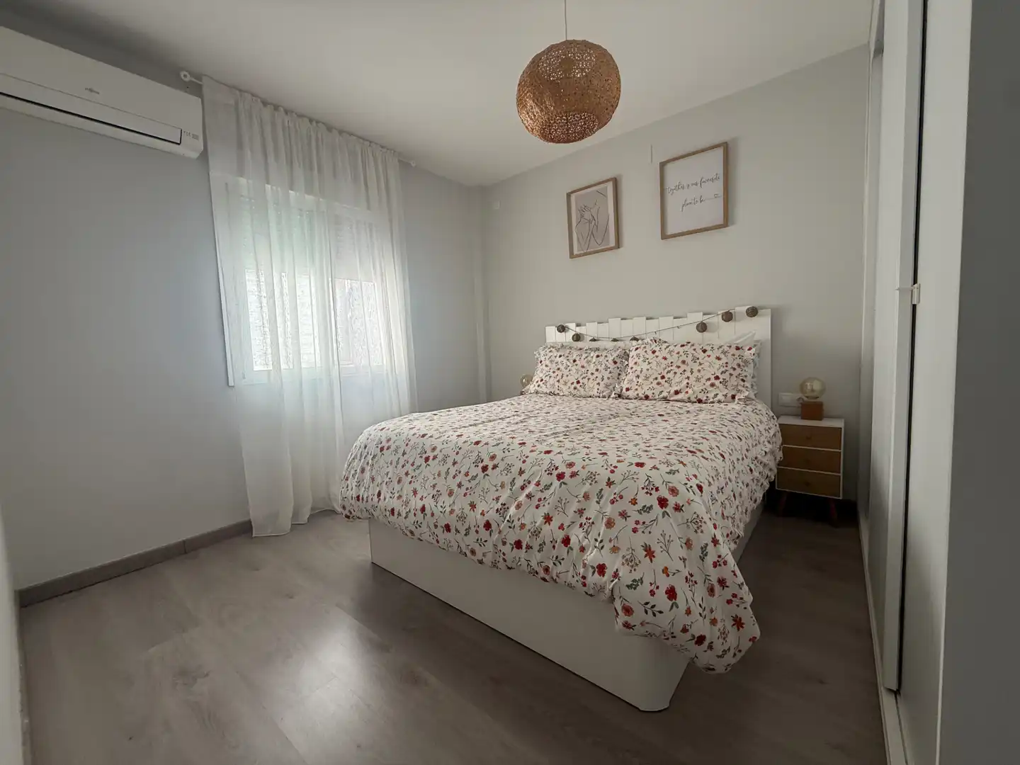 Dormitori de Àtic en venda en Huelva amb Aire condicionat, Calefacció i Terrassa