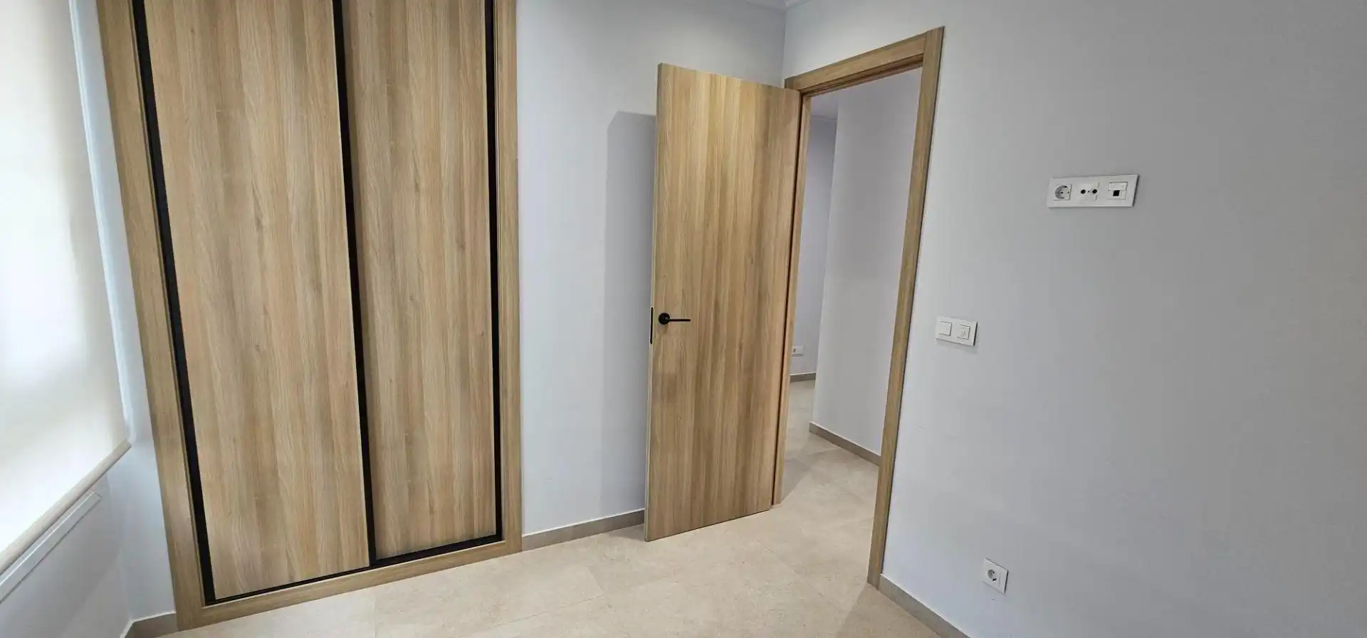 Habitación de Planta baja en venta en Guardamar del Segura con Aire acondicionado, Terraza y Amueblado