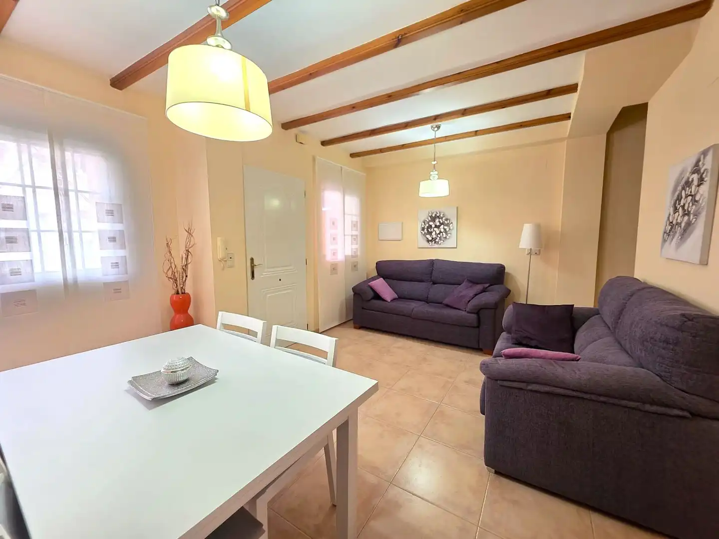 Wohnzimmer von Einfamilien-Reihenhaus zum Verkauf in Santa Pola mit Klimaanlage, Terrasse und Möbliert