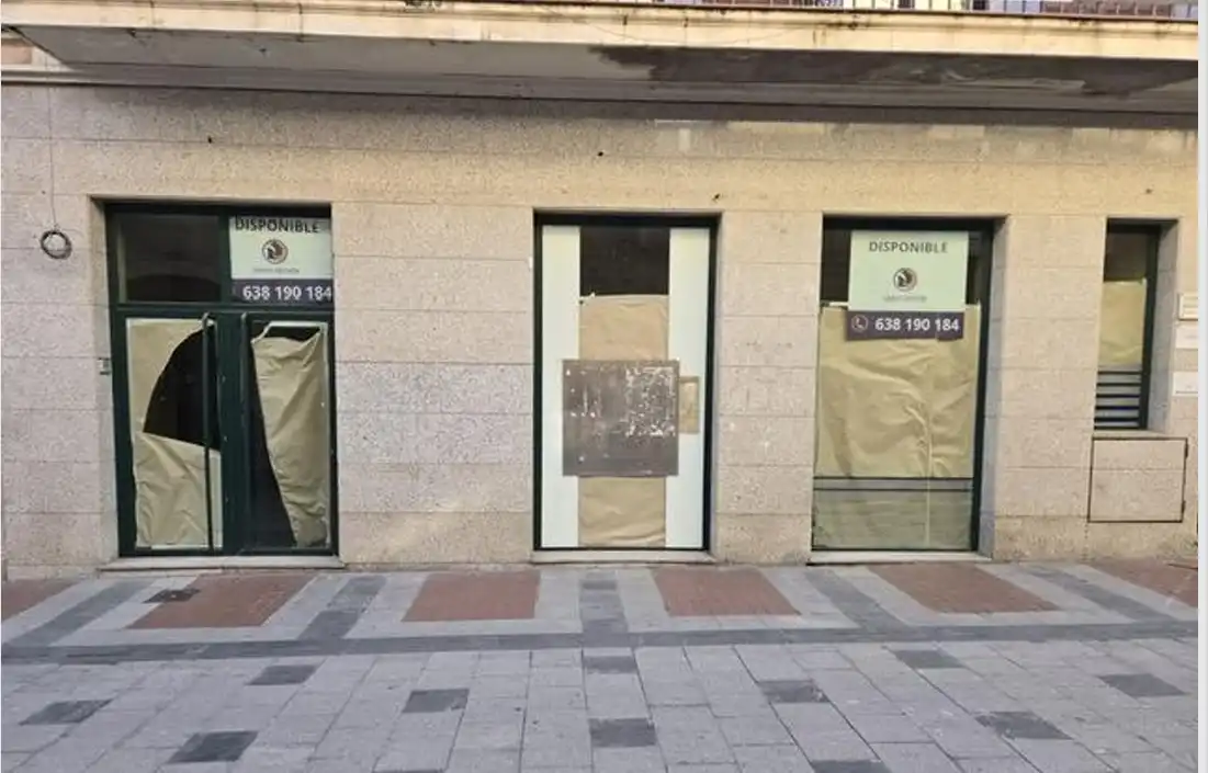 Local comercial en venta en Los Valles - Sanz Vázquez - El Fuerte