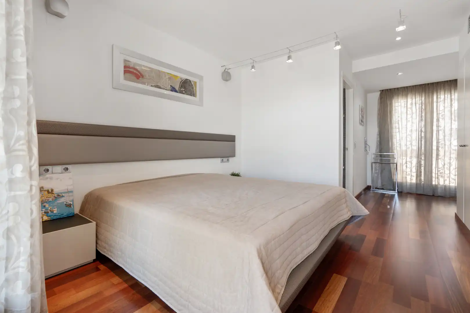 Habitación de Casa adosada en venta en Torredembarra con Aire acondicionado, Calefacción y Parquet