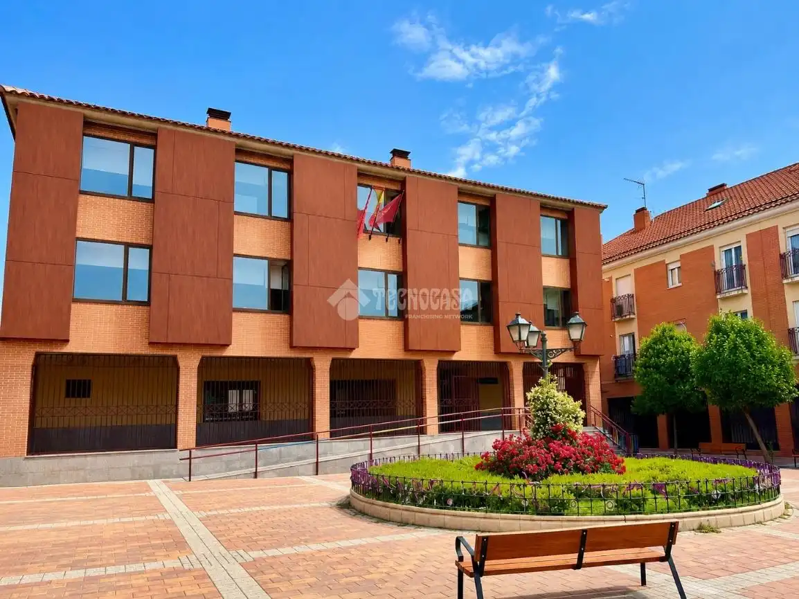 Vista exterior de Piso en venta en Madrid con Calefacción y Terraza