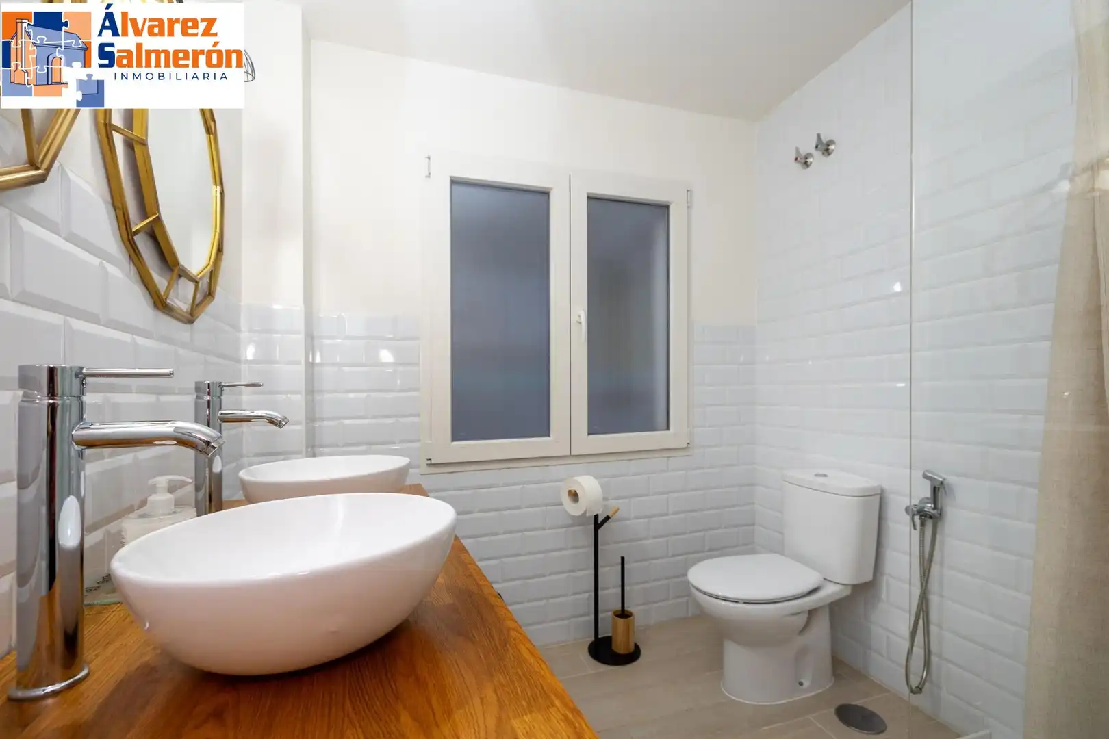 Piso en venta en Calle PEDRO ANTONIO DE ALARCON, Fígares