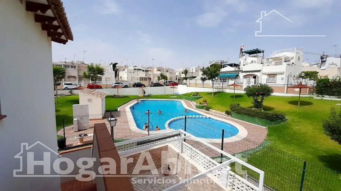 Pis amb piscina en venda a Urbanizacion LAGO JARDIN, imagen 20