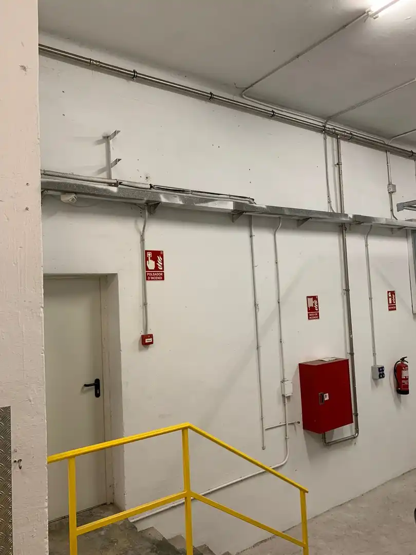 Nave industrial en venta en Cerdanyola del Vallès