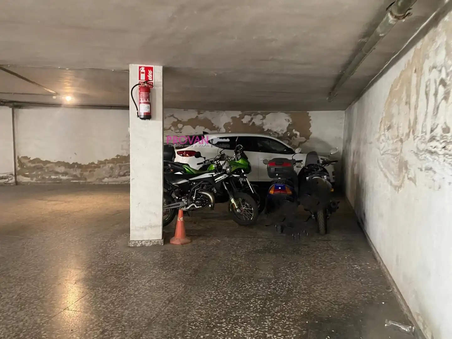 Parking de Garaje en venta en Petrer