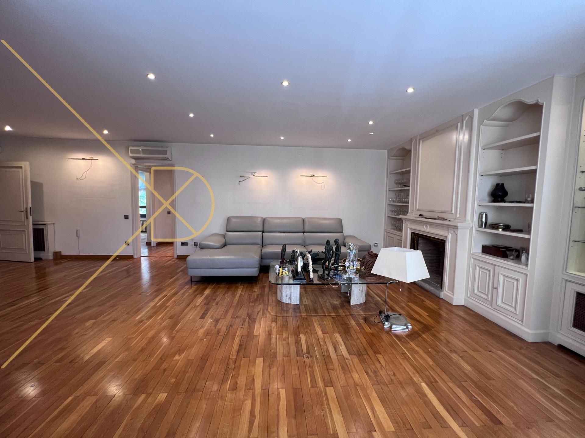 Living room of Flat for sale in  Barcelona Capital  with Air Conditioner, Heating and Terrace
