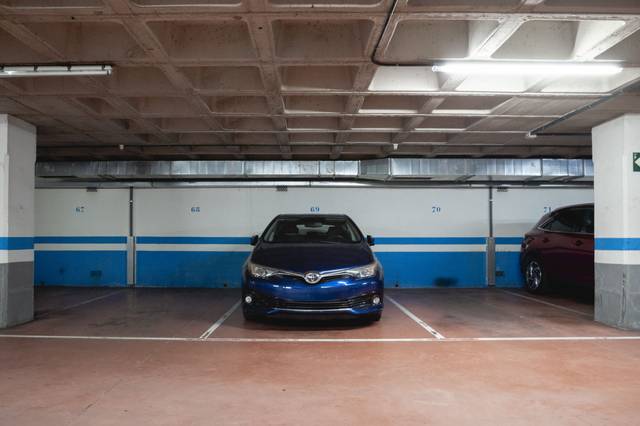 Garaje en Alquiler en Calle la Lila, 17 en Salesas - Foncalada - Campoamor