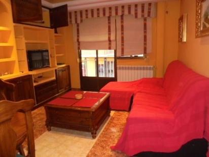 Living room of Flat for sale in Puertollano  with Air Conditioner, Heating and Furnished