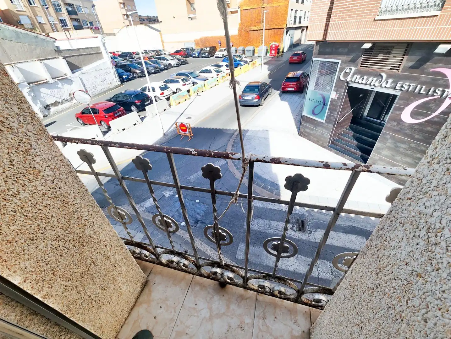 Vista exterior de Casa o xalet en venda en Puertollano amb Aire condicionat, Calefacció i Moblat