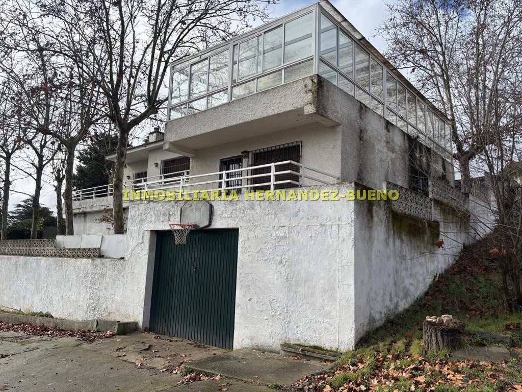 Exterior view of House or chalet for sale in Alba de Tormes  with Swimming Pool