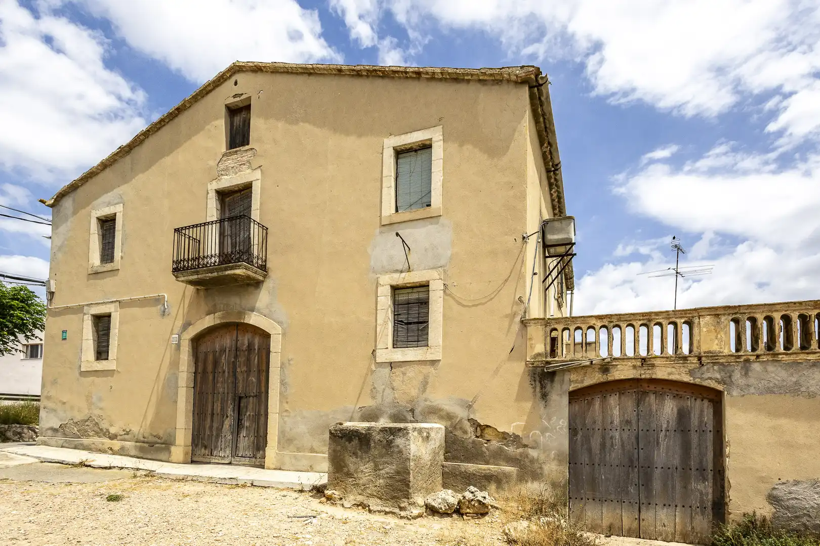 Exterior view of Houses for sale in Santa Margarida I Els Monjos  with Heating, Private garden and Terrace
